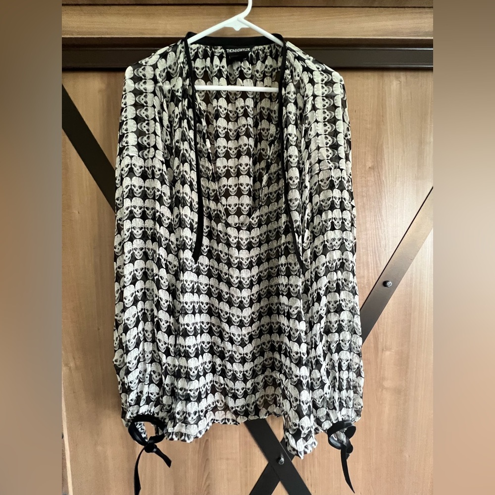 THOMAS WYLDE silk top